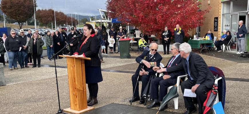 General scene at the Churchill ANZAC service, with Cr. Ferguson speaking